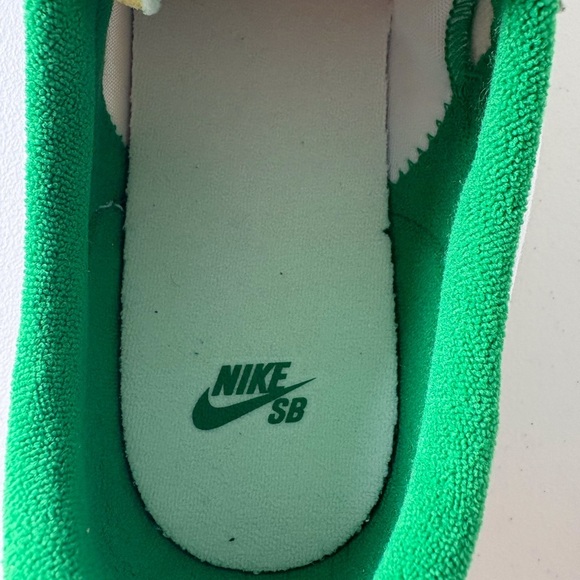 Nike SB Heritage Vulc Men 11.5 White/Lucky Green Gum Sole Athletic Skate Suede - Picture 11 of 12